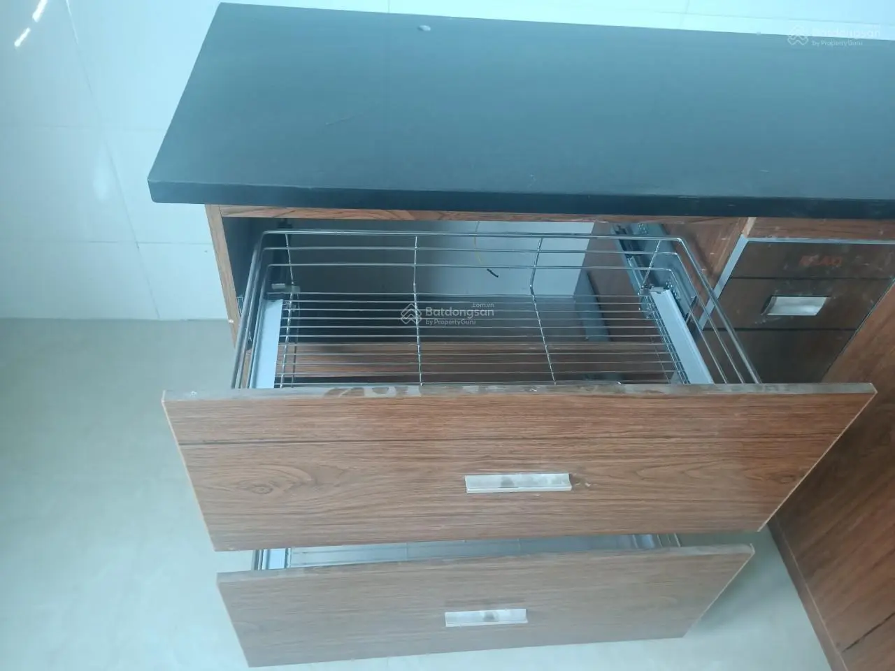 Chính chủ cần bán 03 căn nhà thương mại đang cho thuê, ngay tại chợ đầu mối