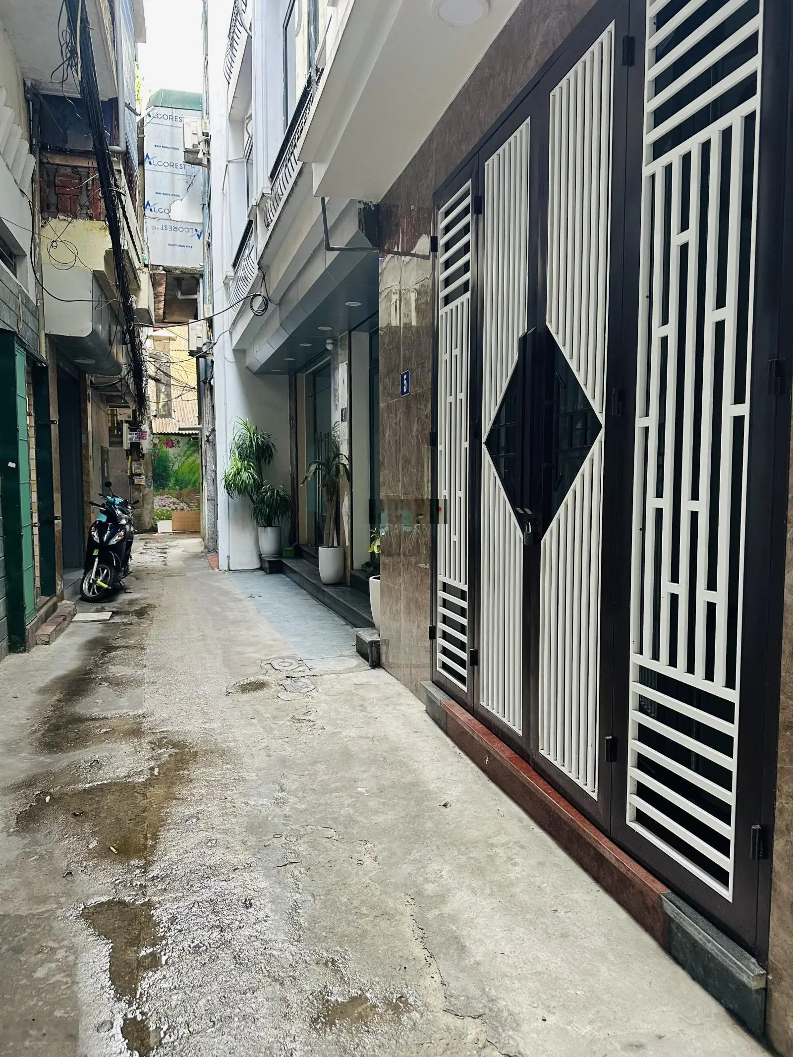 Nhà phố Lê Quý Đôn. Ngõ thoáng đẹp, gần phố. Có thang máy, phù hợp cho đại gia đình