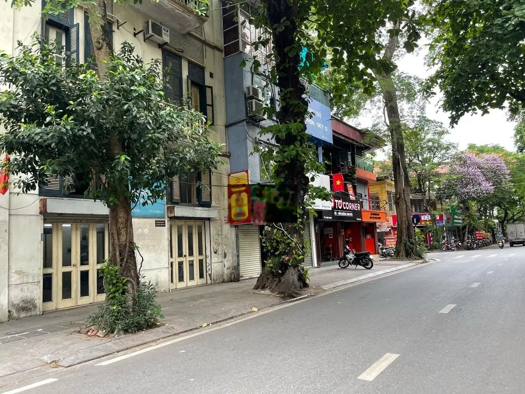 Mặt Phố Quán Thánh Dt:65m x 3T Mt:12m Giá 26 Tỷ Kinh Doanh Dòng Tiền