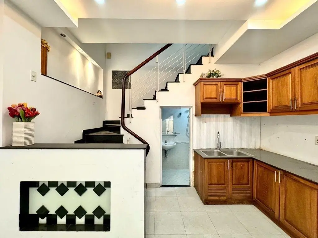 Bán nhà Nguyễn Văn Đậu - 42m2 - 4 tầng - Hẻm xe hơi - 7 tỷ 5