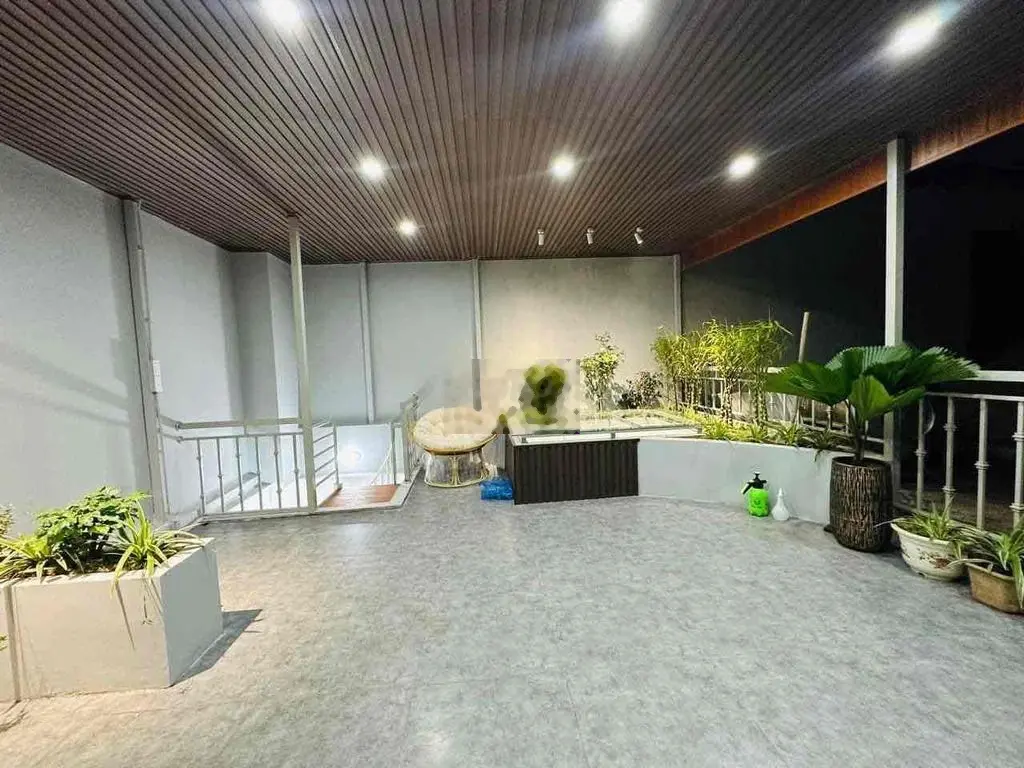 Bán nhà tại Xuân La, Tây Hồ. Diện tích 30m2