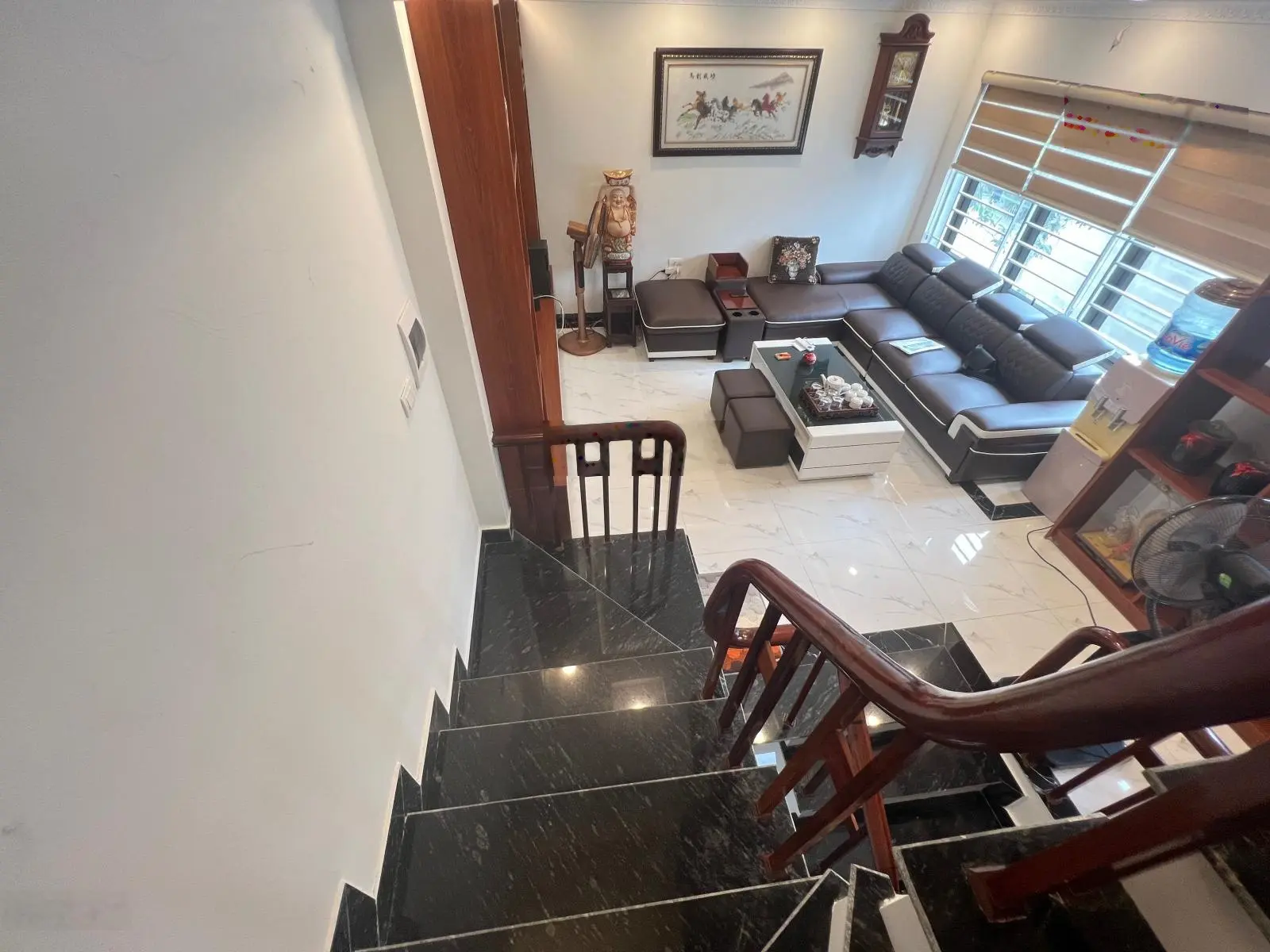 Cực hiếm Phúc Lợi, nhà đẹp full nội thất 6 tầng, MT 6m ô tô đỗ cổng, dân trí cao an cư, 4.6 tỷ