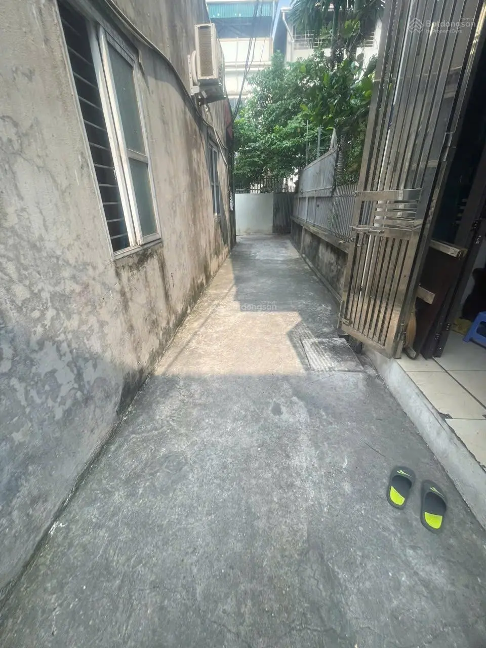 Bán đất Đông Dư 55m2 x 7m mặt tiền, bằng hậu ngõ 2m ô tô đỗ cách nhà 10m, sẵn 2 phòng trọ cho thuê