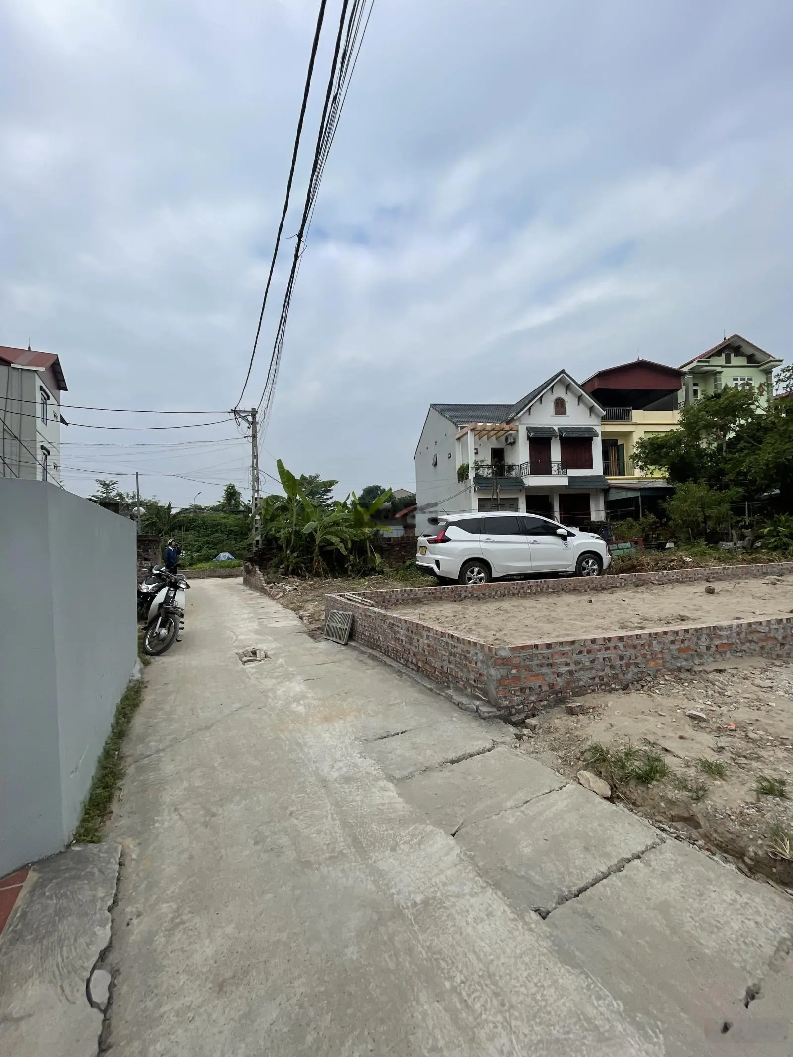 Ngõ oto vào đất cách bìa làng hồ điều hoà 30m giao thông đường Võ Văn Kiệt - 64m2 Nam Hồng Đông Anh