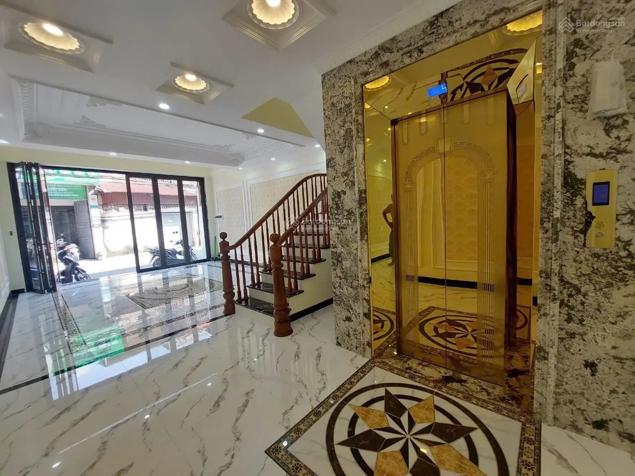 Ô tô vào nhà - kinh doanh - thang máy - tiện ích ngập tràn - giá rẻ 80m2 x 7 tầng