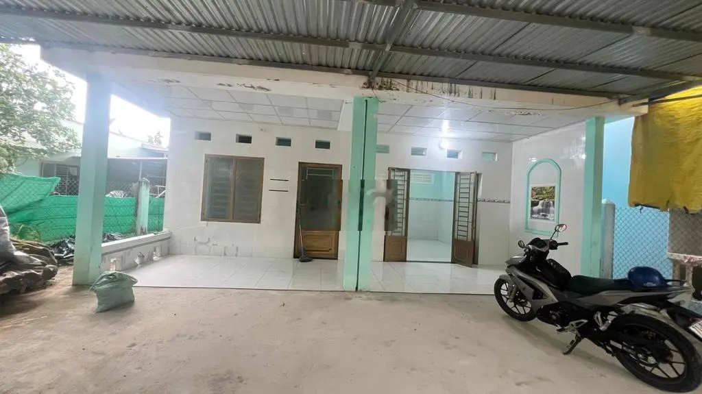 NHÀ MẶT TIỀN ĐƯỜNG THỊ TRẤN CHÂU THÀNH BẾN TRE