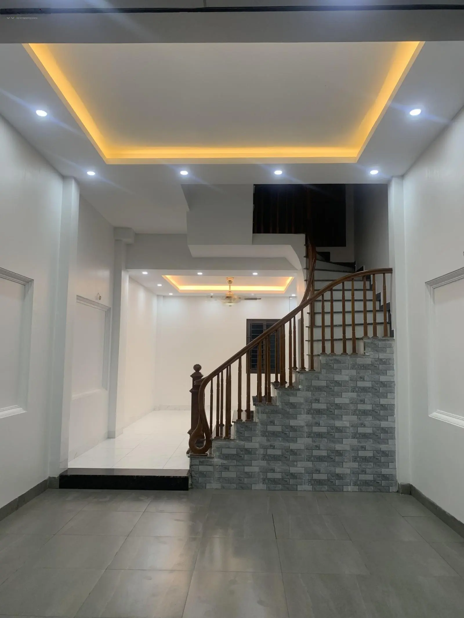 Chính chủ bán gấp nhà phân lô cán bộ đường Ngô Quyền Vạn Phúc Hà Đông 40m2 4T ô tô đỗ cửa giá 8tỷ