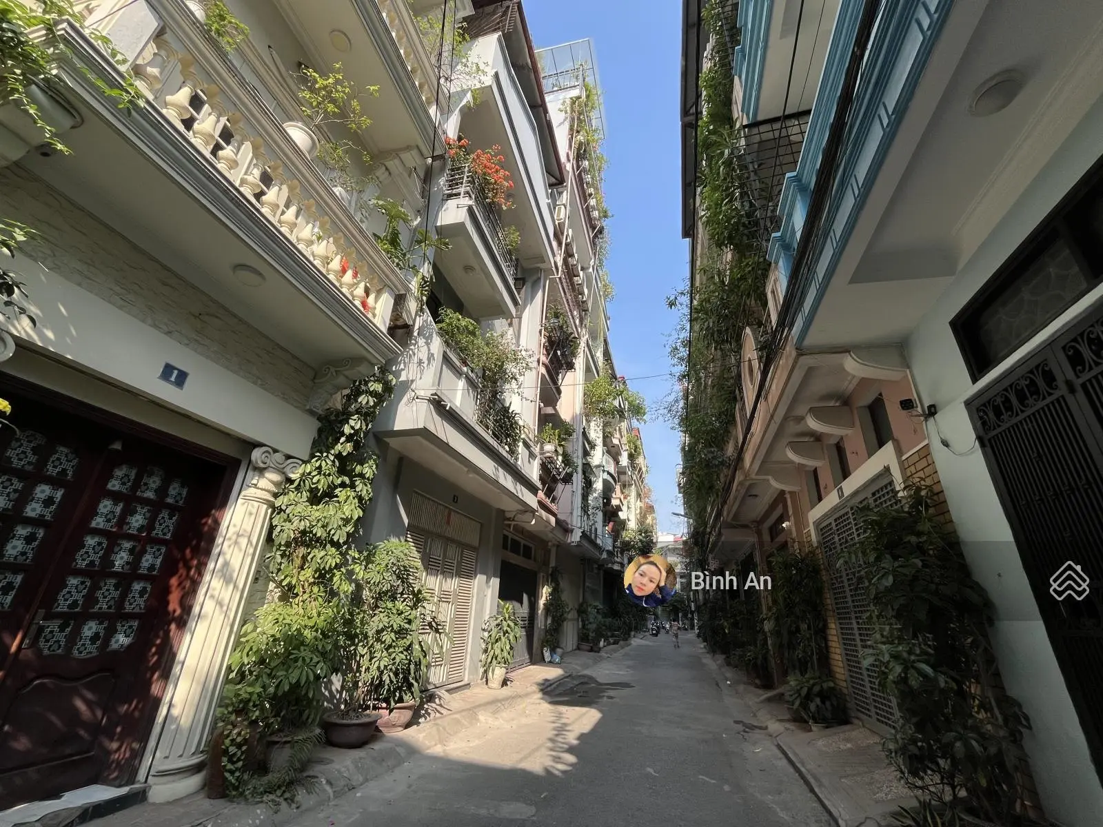 Bán gấp nhà phố minh khai diện tích 56m 7 tầng thang máy giá chỉ 18 tỷ kinh doanh sầm uất.