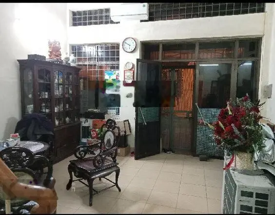 Tôn Thất Thiệp vị trí sát Hoàn Kiếm, - Khu quan chức quân đội, ô tô đỗ cửa vào nhà