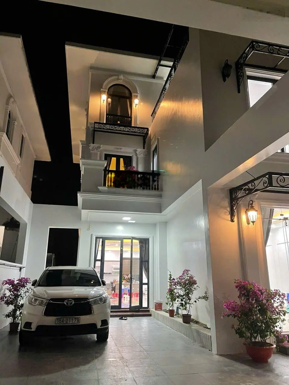 Bán căn biệt thự DT 240 M Làng Việt Kiều Quốc Tế Vĩnh Niệm Lê Chân HP