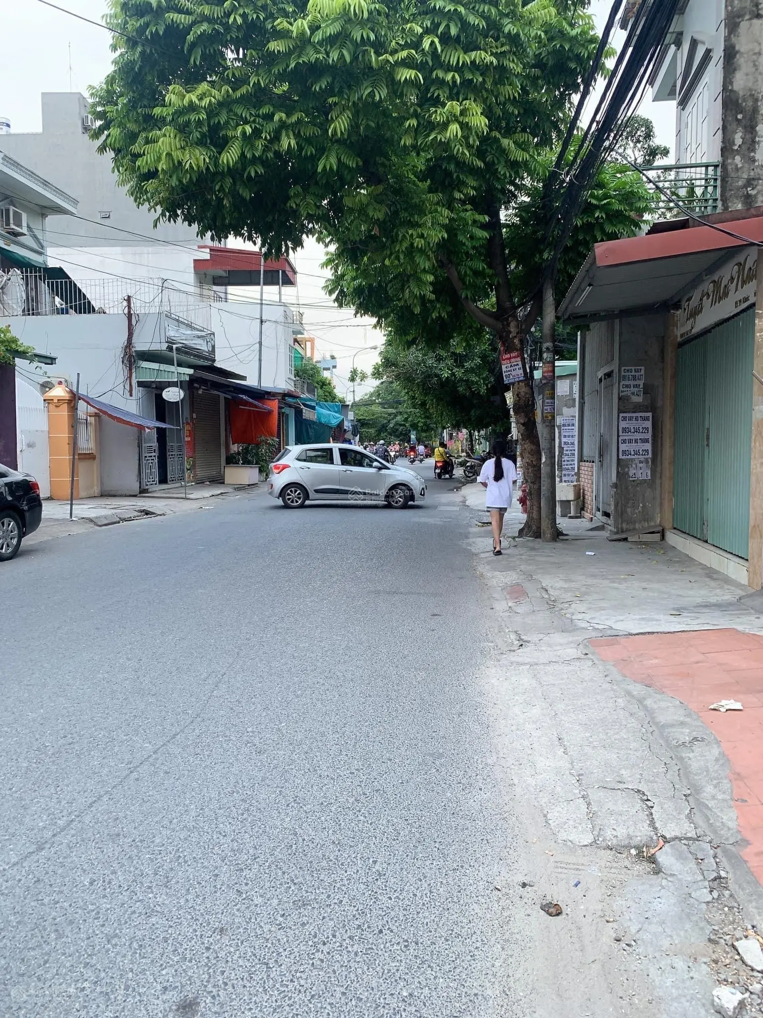 Bán đất tặng nhà 1,5 tầng mặt đường Khúc Thừa Dụ - Thiên Lôi