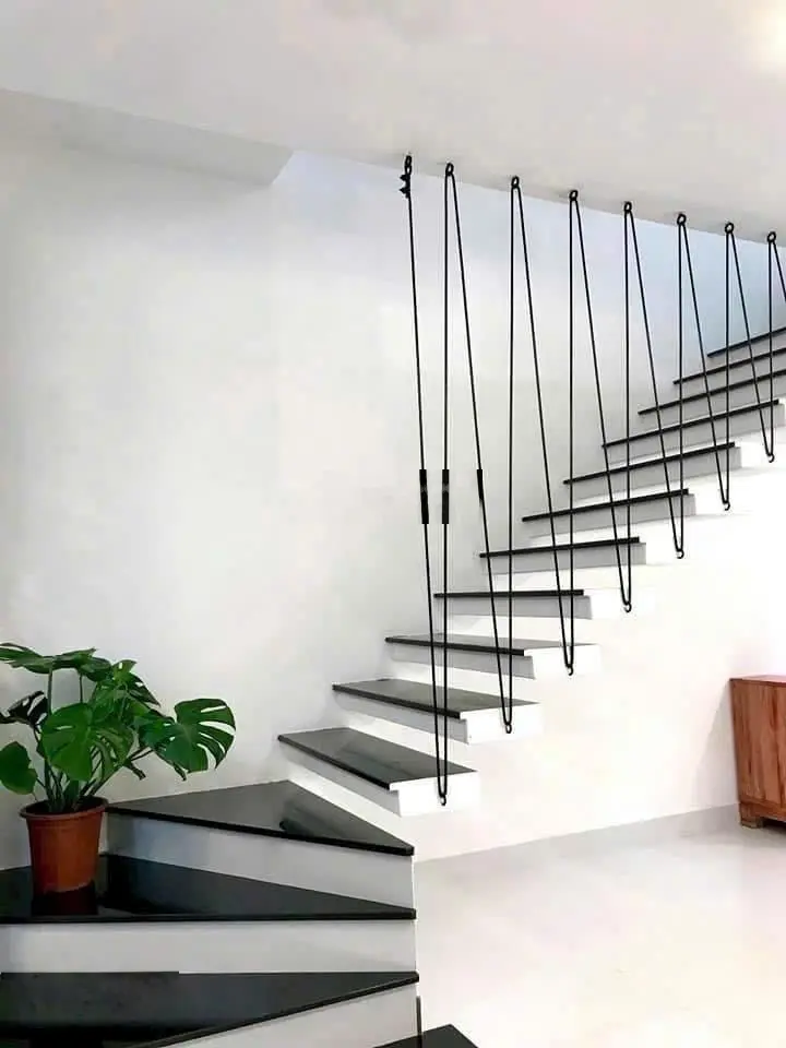 Nhà sát tô ngọc vân- full nội thất- dt sàn 133m2 - khu dân trí cao giá chỉ 5,8 tỷ tlcc