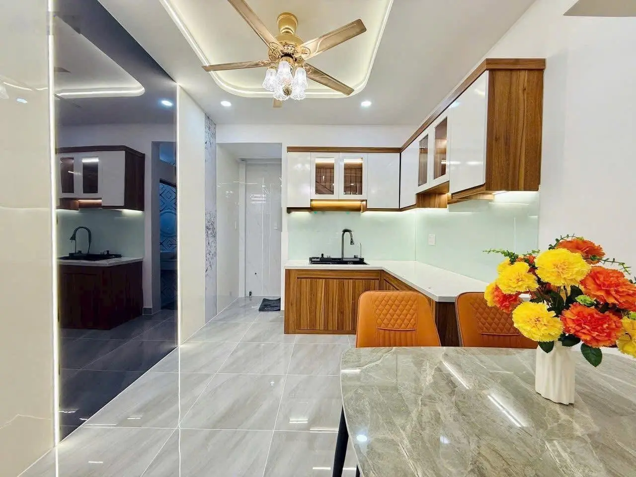 Nhà đẹp, mua xong dọn vào ở ngay Minh Phụng, Quận 6. Giá: 2 Tỷ 450 / 52m2. Sổ hồng riêng chính chủ