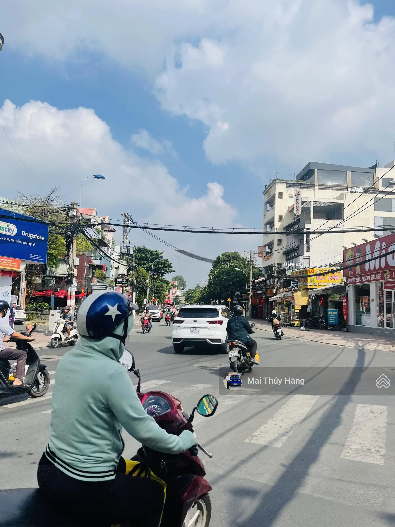 Ngộp - giảm hẳn 5 tỷ bán nhanh CHDV cách Hoàng Diệu 50m - doanh thu 80tr/th- toàn bộ nội thất sịn