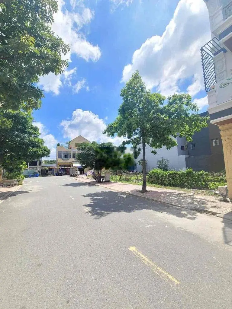 Bán đất chính chủ 200m2/ giá 800TR SHR Tân Uyên, Bình Dương