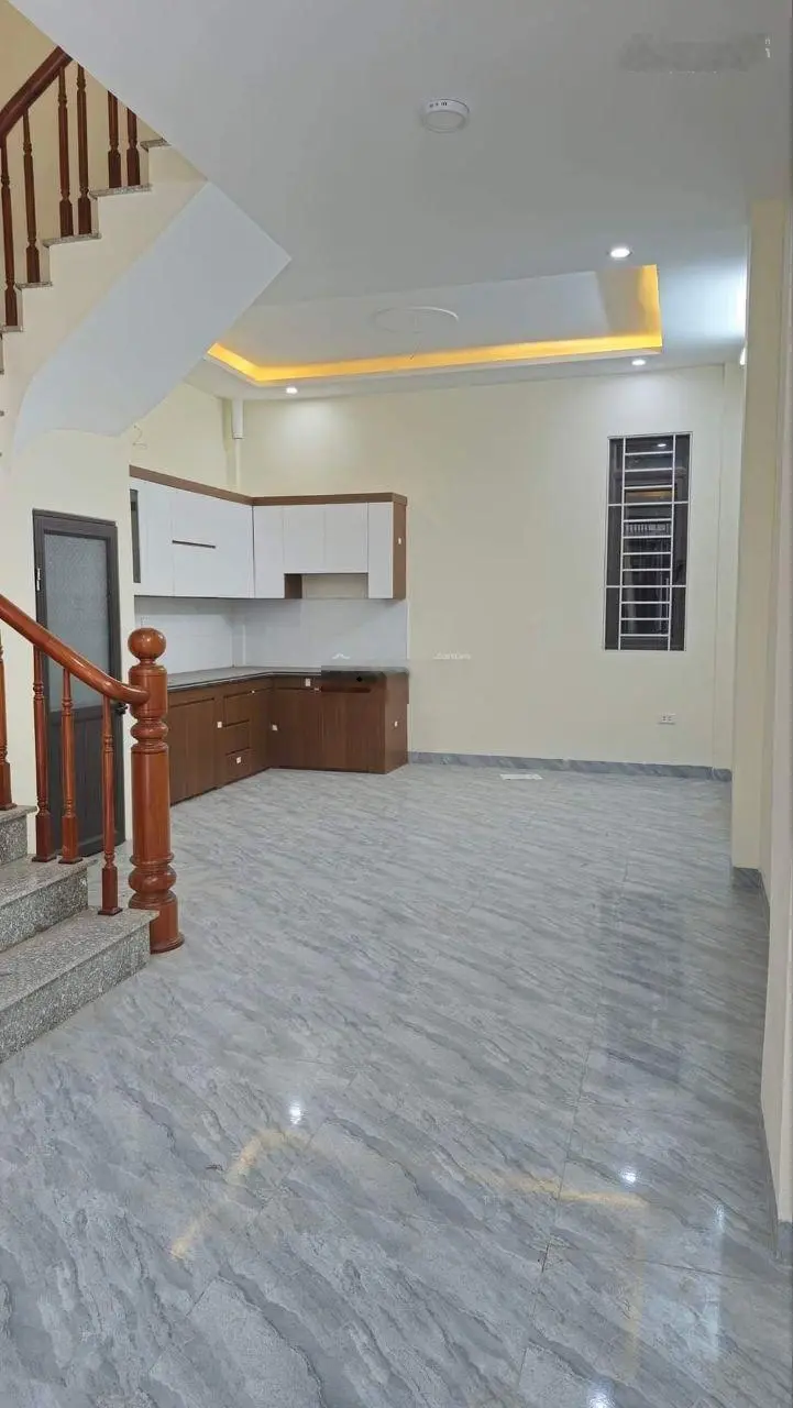 Bán căn 33m2x4T Đông Nhân trong dê, Oto đỗ gần, 5 phút ra Penika