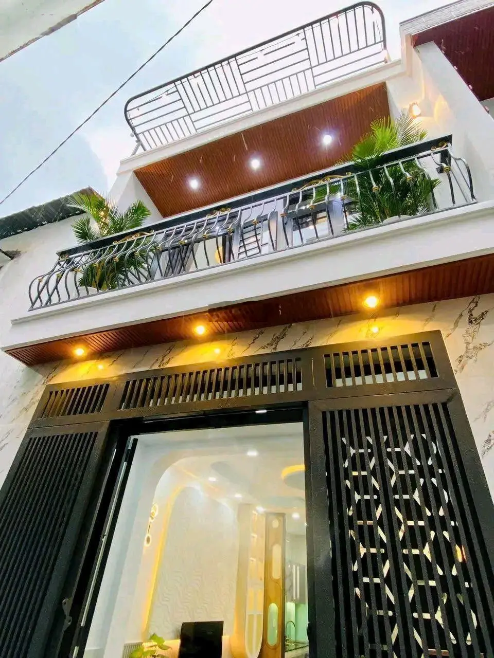 Cho con du học cần bán nhà đang cho thuê 24tr, Đ.Lý Thường Kiệt - P.7 - Tân Bình, giá 3tỷ120/68,6m2