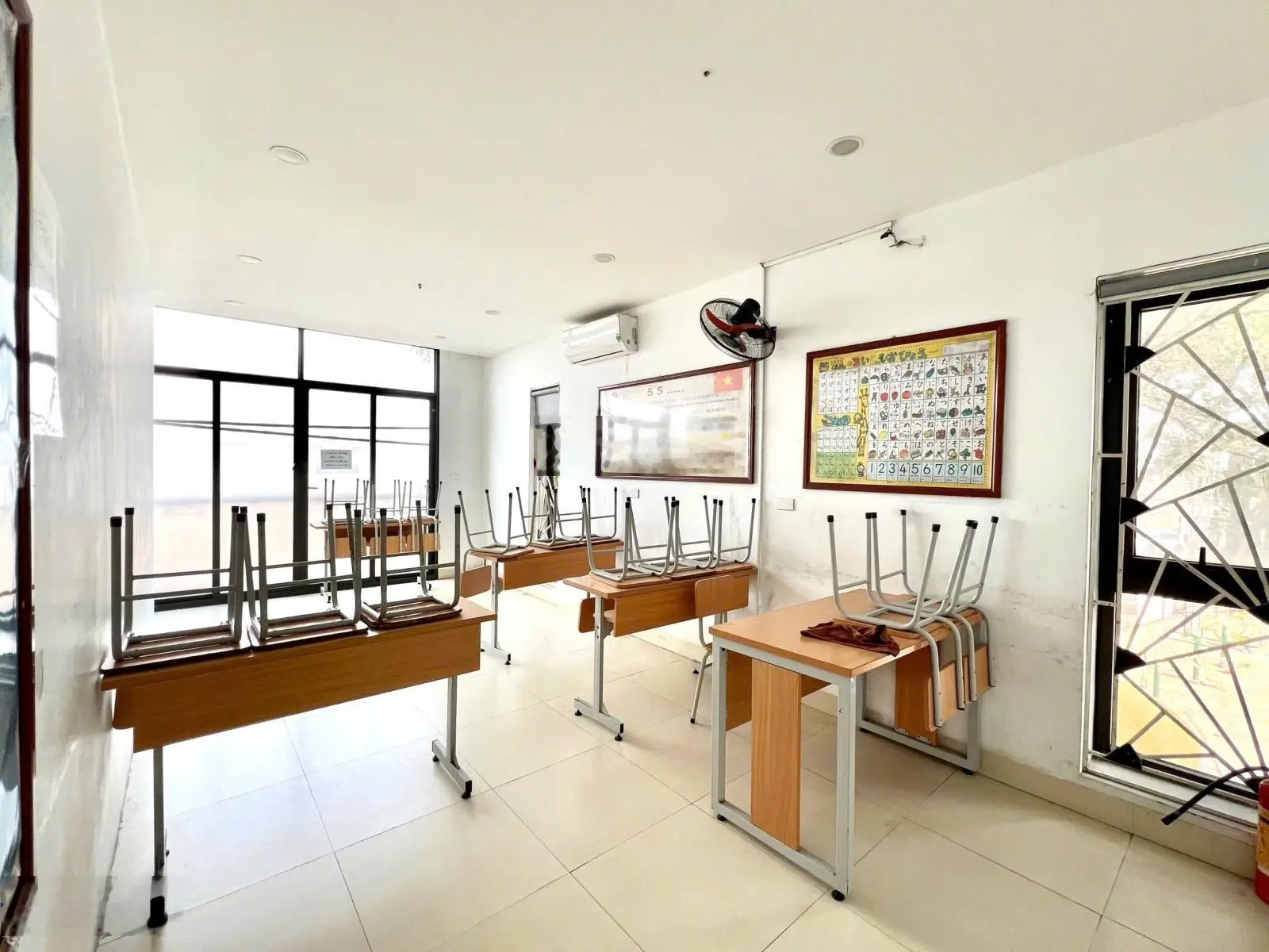 Chính chủ tôi bán gấp MP An Dương Vương, Tây Hồ. Lô góc 123m2*5 Tầng thang máy. Dòng tiền 720Tr/năm