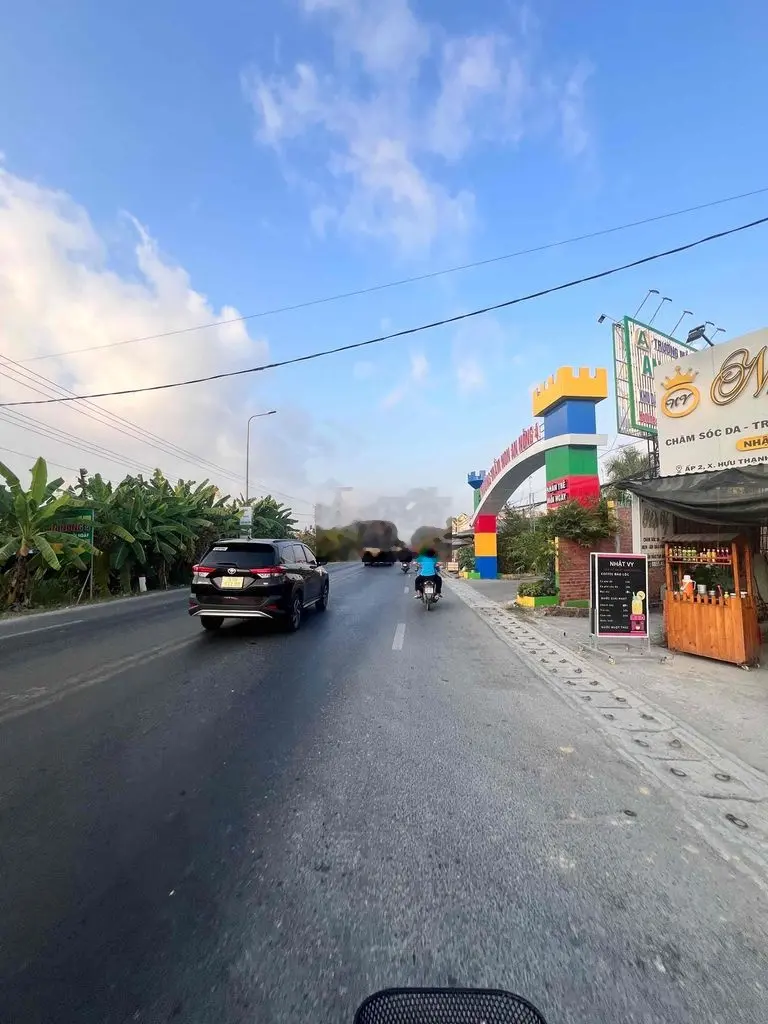 Bán lô đất 5x36 1/ tỉnh lộ 824 vào 150m Giá 1tỷ450 Đối diện E.City