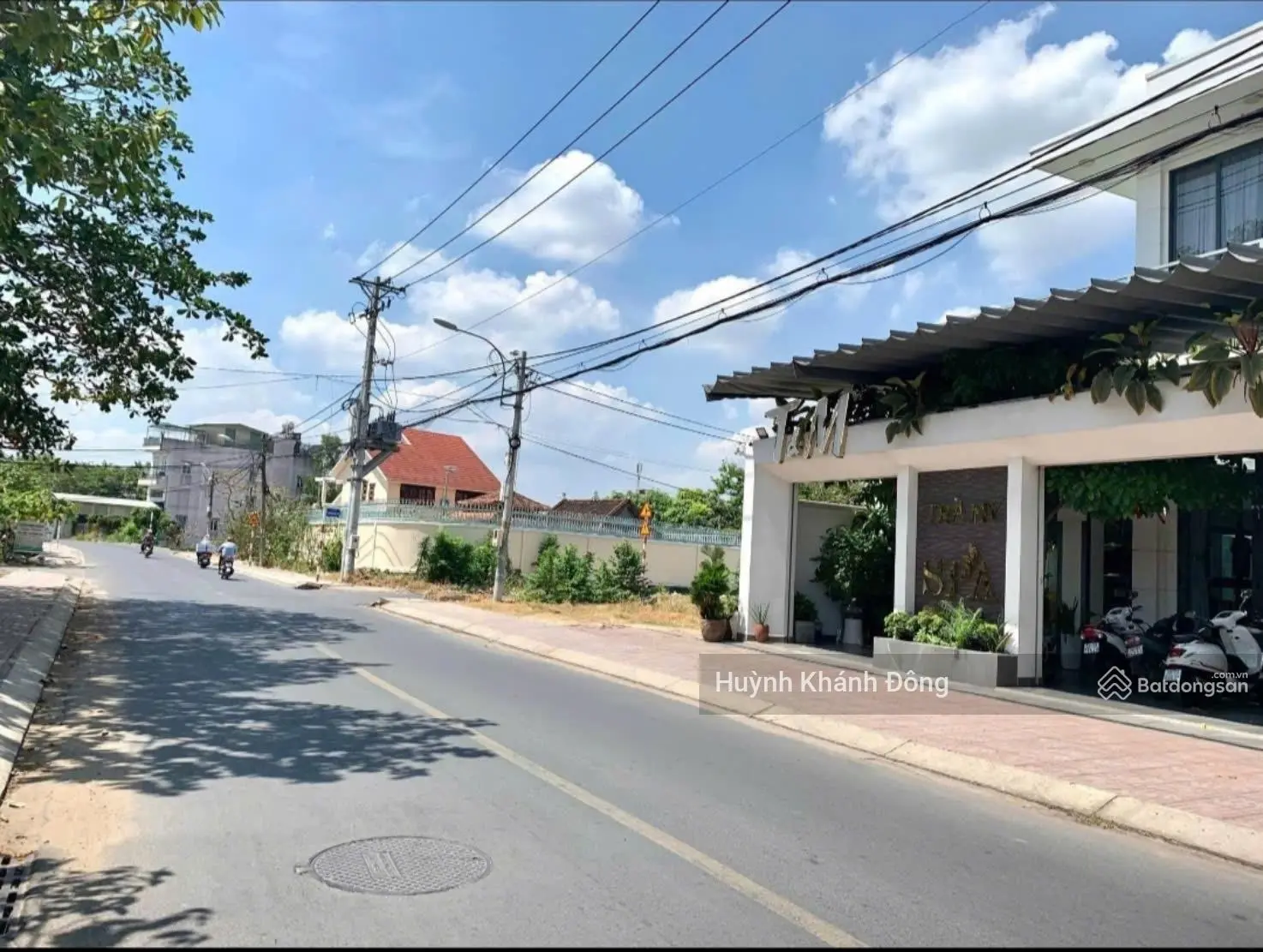 Cần bán gấp đất gần Cảng Hàng Không Cà Mau,MT Đ.Hải Thượng Lãn Ông Phường 6 Cà Mau SHR 120m2/500tr
