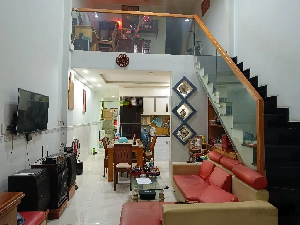 Nhà đẹp xe hơi đỗ cửa, Luỹ Bán Bích, Tân Phú, 80m2, 2 tầng, nhỉnh 6 tỷ