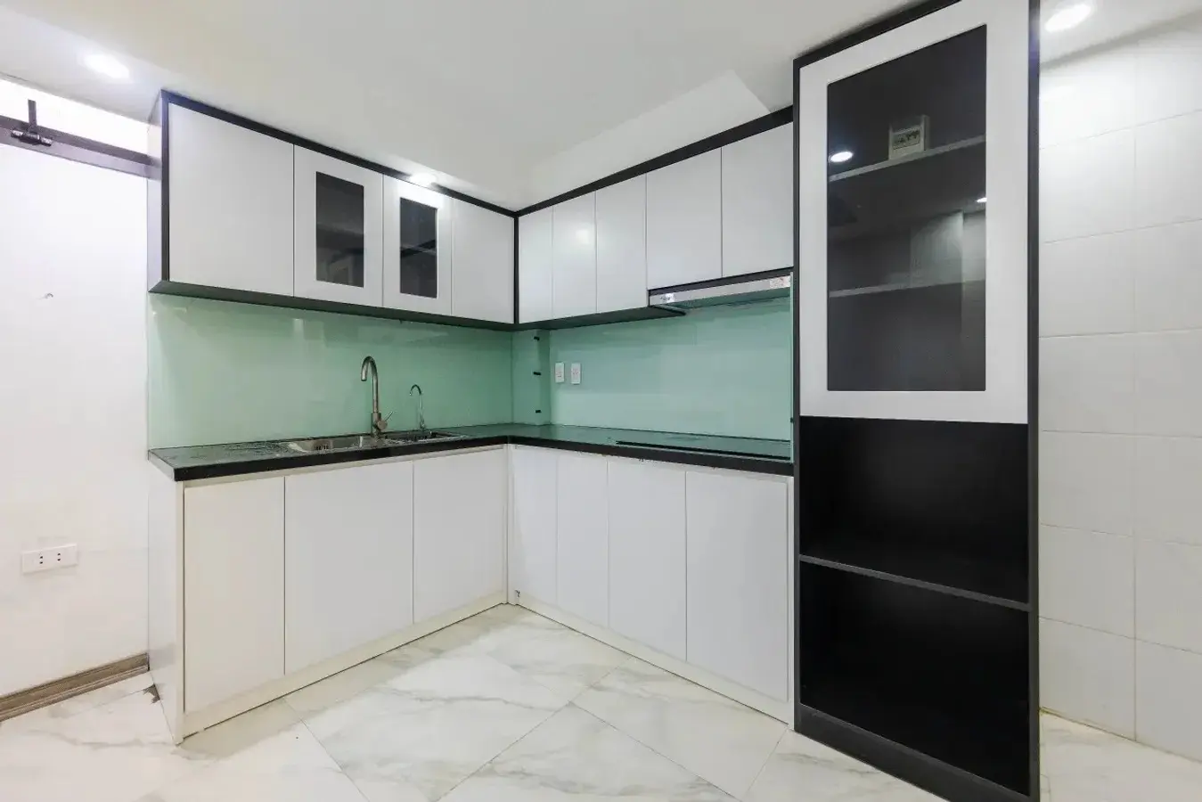 Bán nhà phân lô quân đội Định Công Thượng ô tô đỗ cửa 4 tầng hai mặt thoáng chỉ 5.35 tỷ