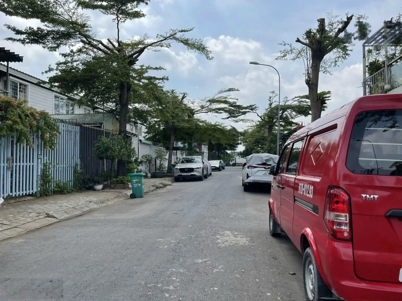 Chủ Cần Bán Nhà 1 trệt 1 lầu KDC Vĩnh Phú, LH 0909036578