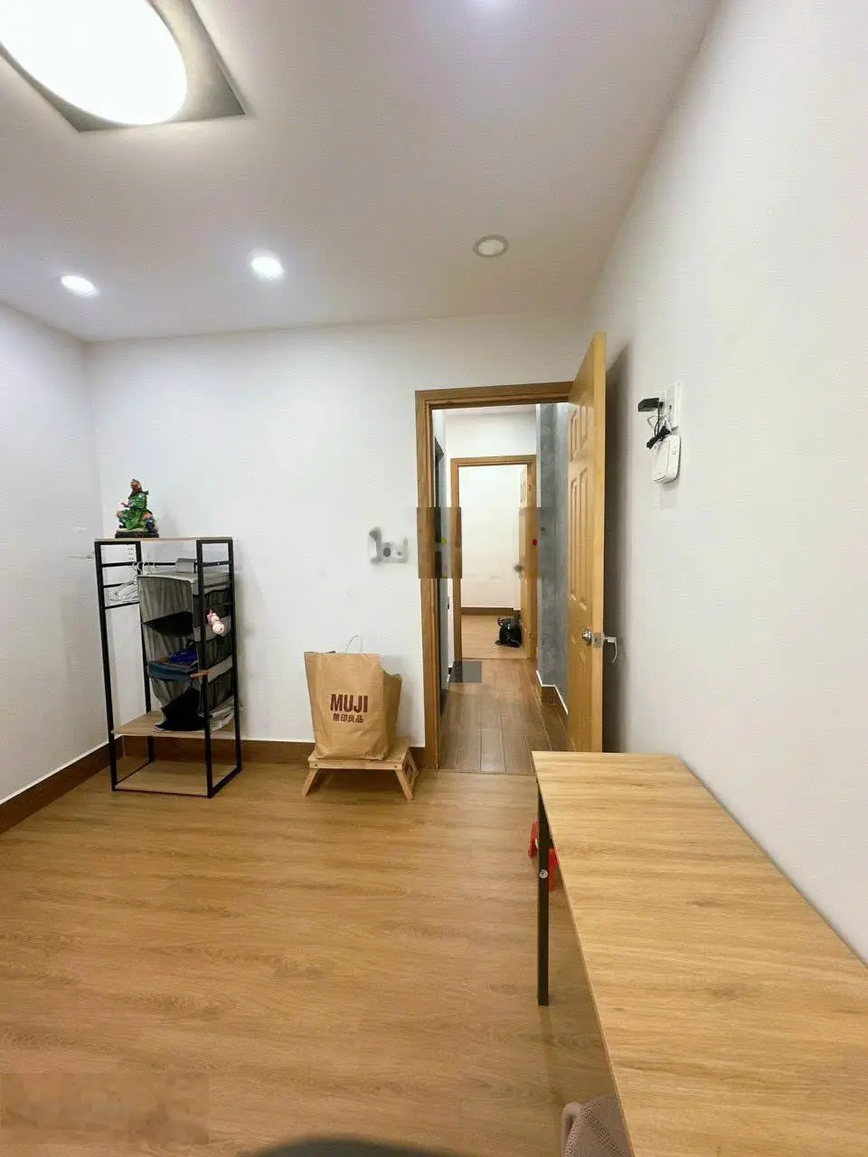 Nhà Bình Thạnh giá tốt, chỉ nhỉnh 4 tỷ, nở hậu, tặng full NT cho khách thiện chí. LH 0906 435 ***