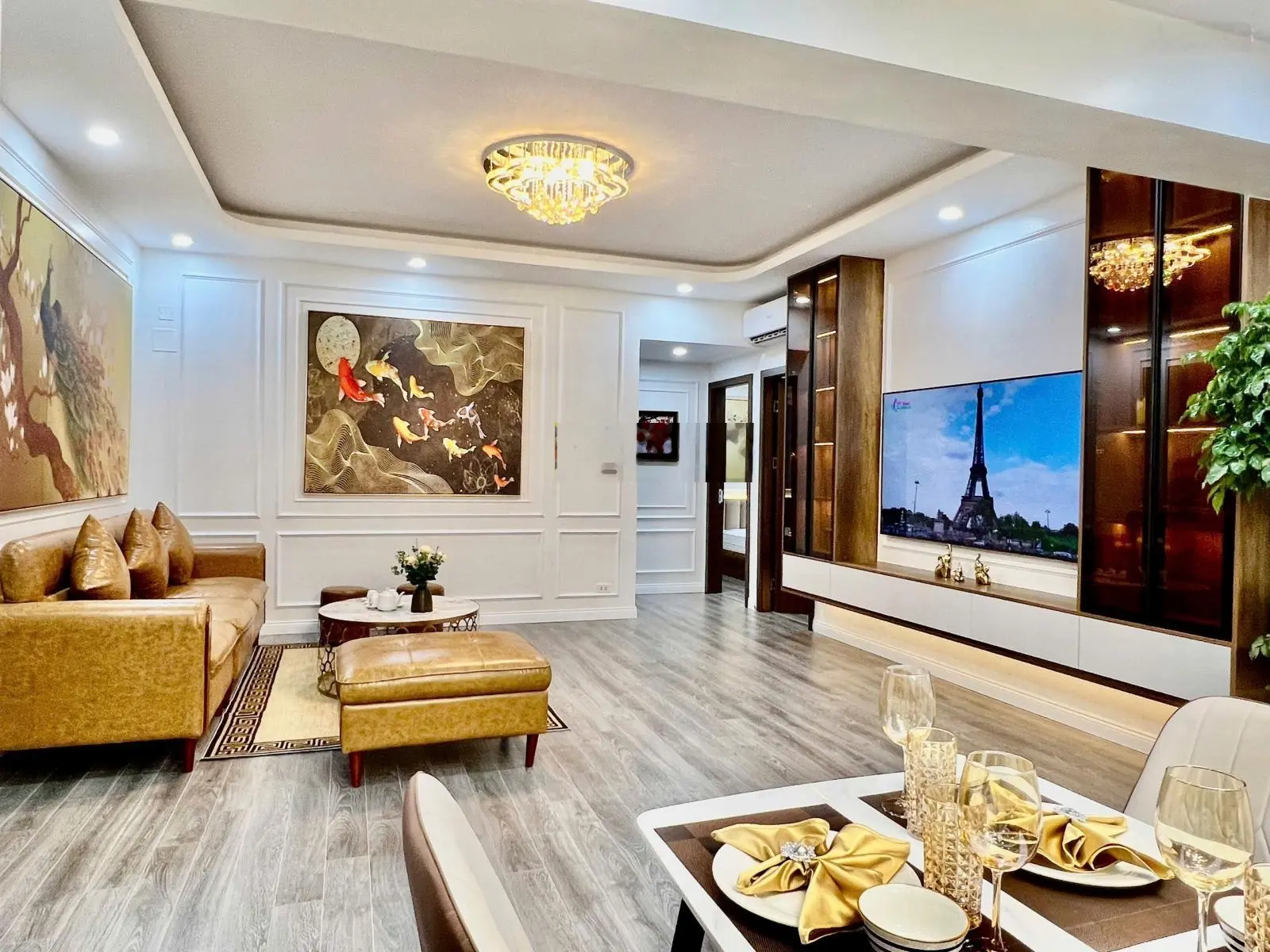 Bán căn 3PN2VS, 95m2, full nội thất đẹp như tranh tại Chung cư CT5 Mỹ Đình