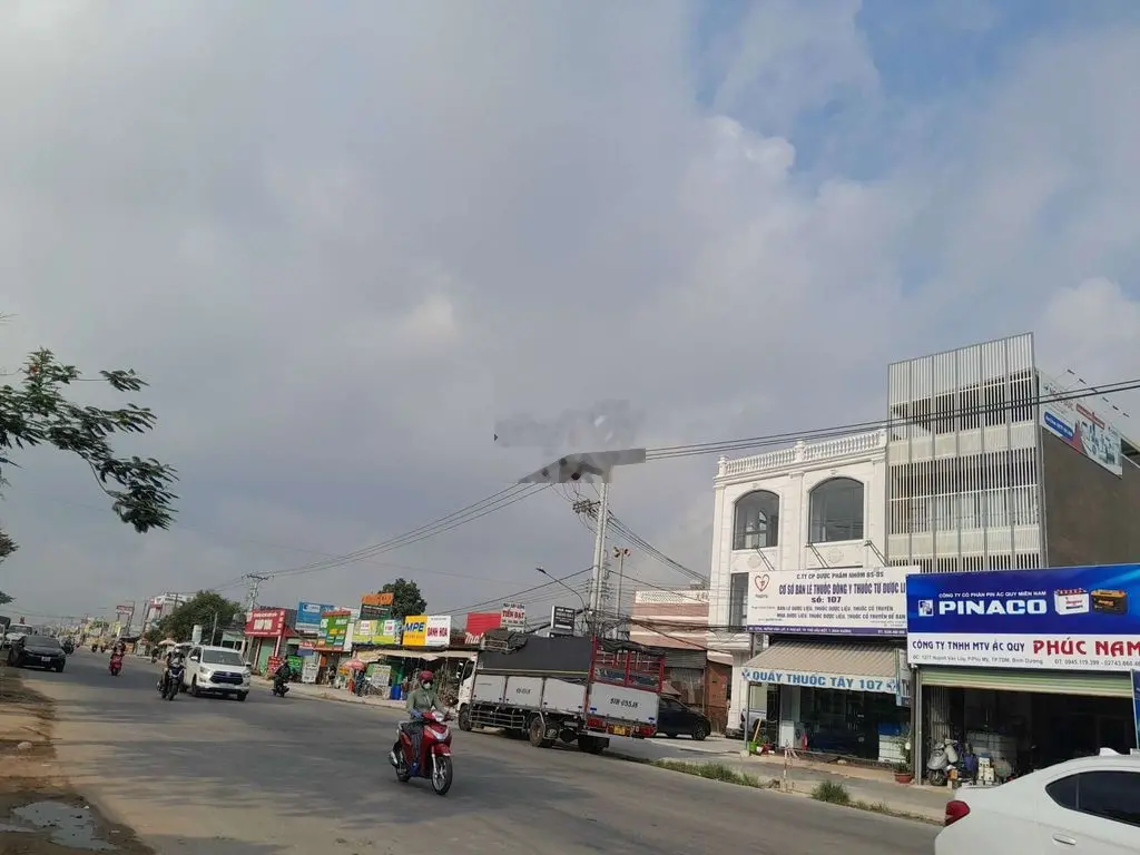 Bán đất mặt tiền huỳnh văn lũy. giá rẻ