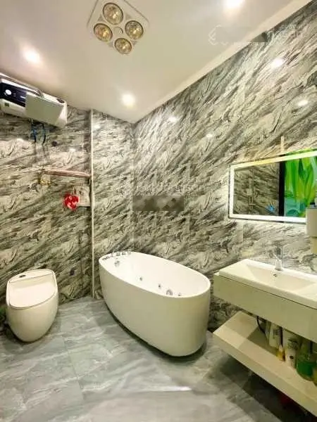 Mới !!! QUẬN 10 - 3 TẦNG - 55M2 - VỊ TRÍ CỰC ĐẸPThành Thái phường 14 quận 10- 9.9 tỷ