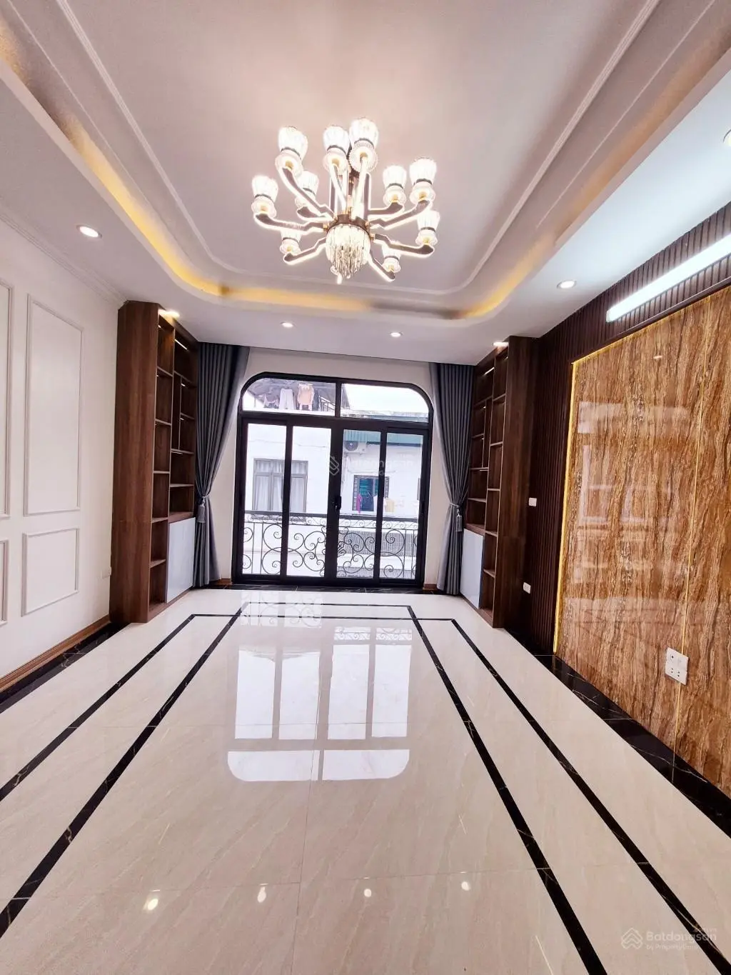 Siêu Toà Văn phòng Đống Đa - Cầu Giấy 90m2 *8 tầng thang máy, ô tô phân lô, ở đẳng cấp, giá 26 tỷ