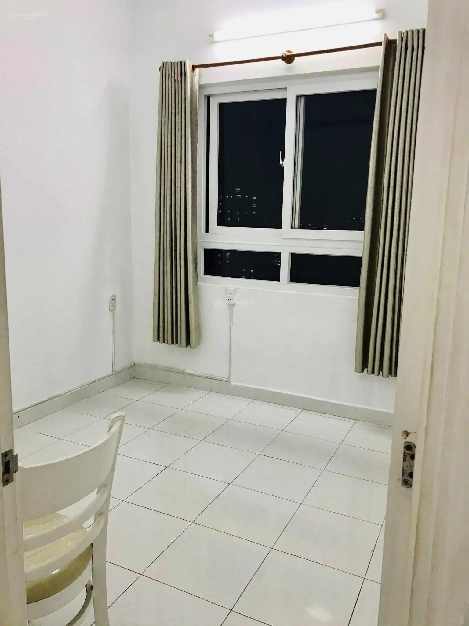 Cần bán chung cư Topaz Garden 64m 2PN 2WC giá 2,33 tỷ thương lượng