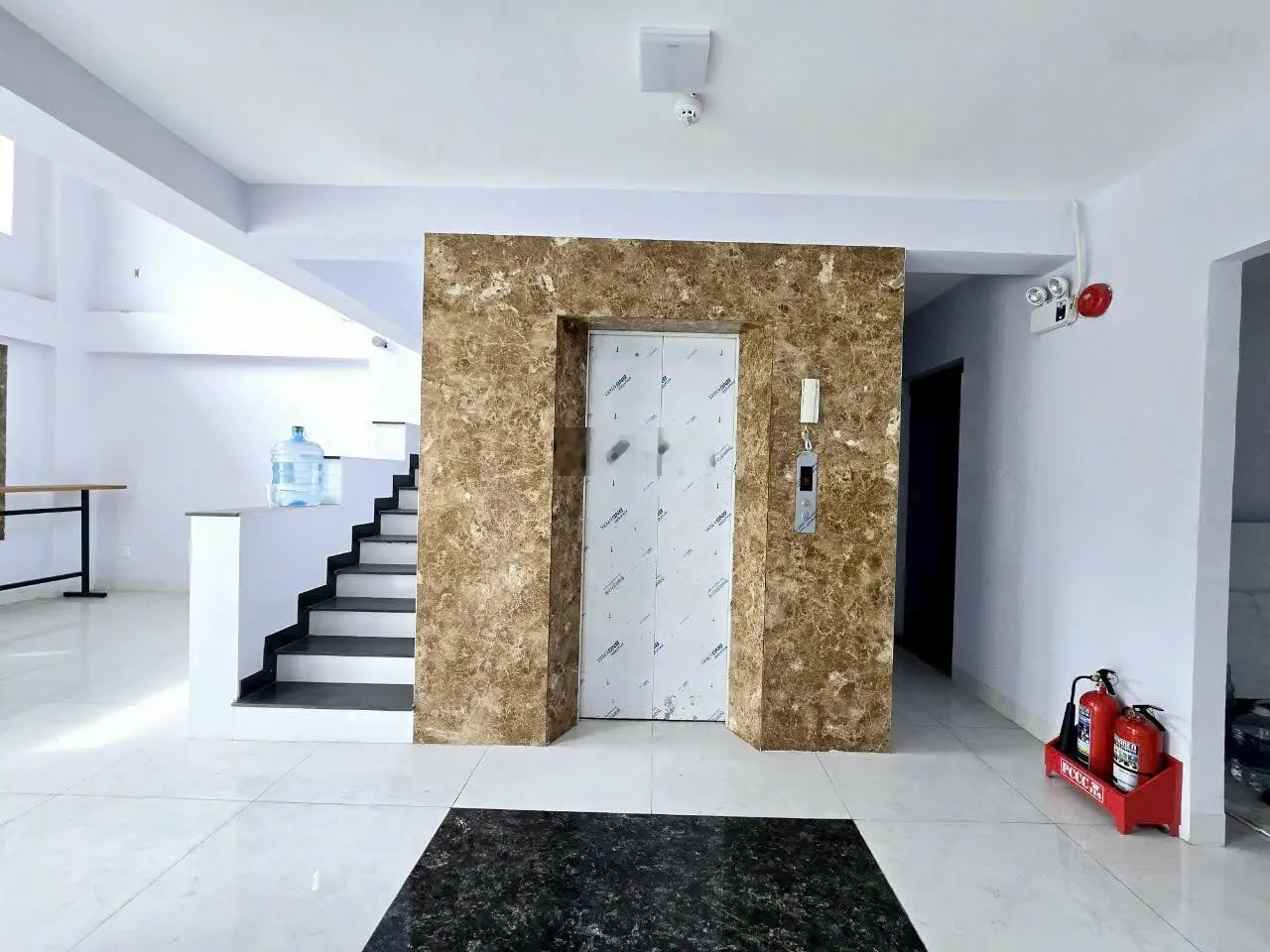 Bán toà nhà 2 mặt tiền Hồ Bá Phấn P. Phước Long A - 10x22m(737m2 sàn) - Hầm 6 tầng - Giá 33 tỷ