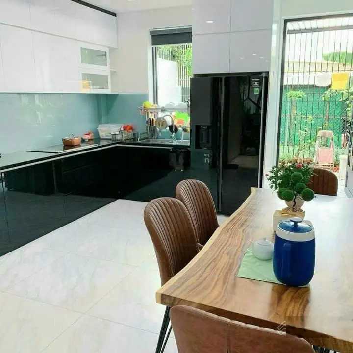 Bán nhà 3 tầng, 4,8x40m ôtô ngủ trong nhà Trường Thọ, Thủ Đức