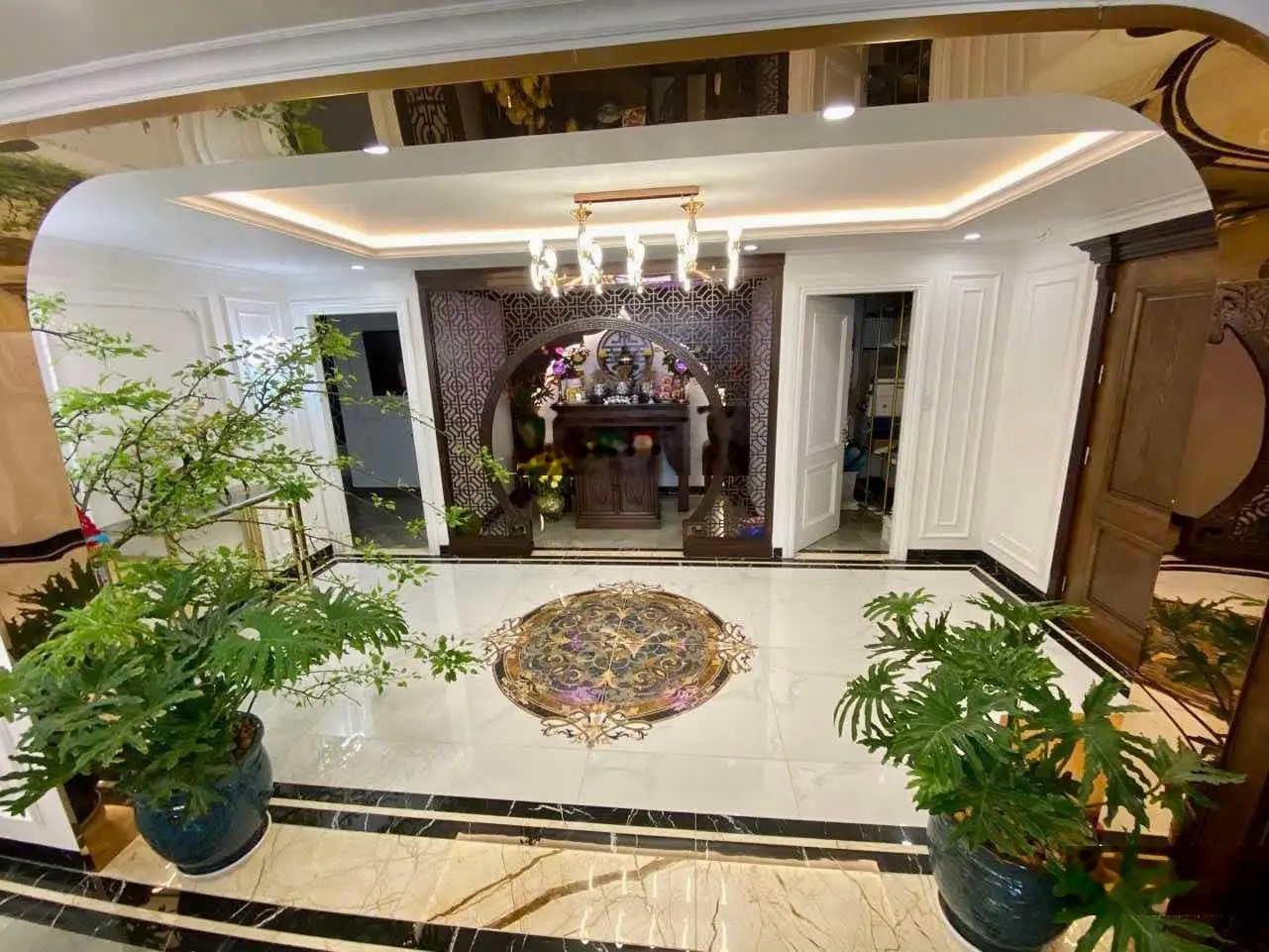 Bán penhouse minh khai, 560m2, 4/5 ngủ, hướng đông nam, bể bơi, view thành phố, siêu đẹp!