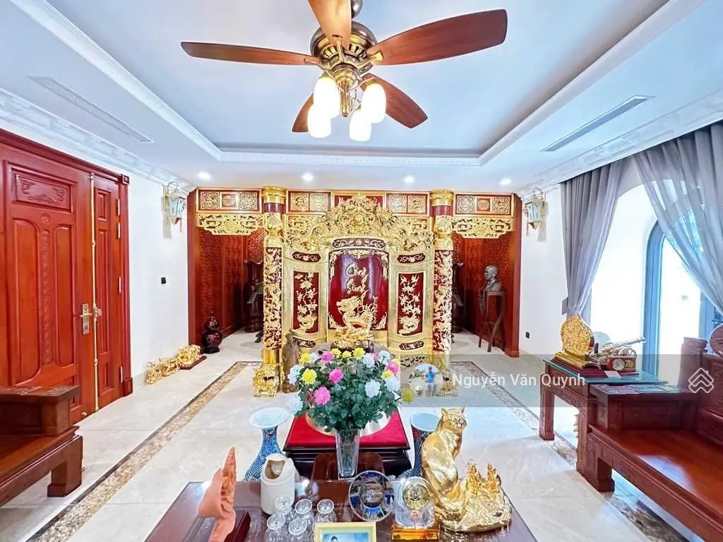 Bán biệt thự Lưu Hữu Phước, diện tích 273m2, lô góc mặt tiền 36m 5T nổi 1 tầng hầm, chủ thiện chí
