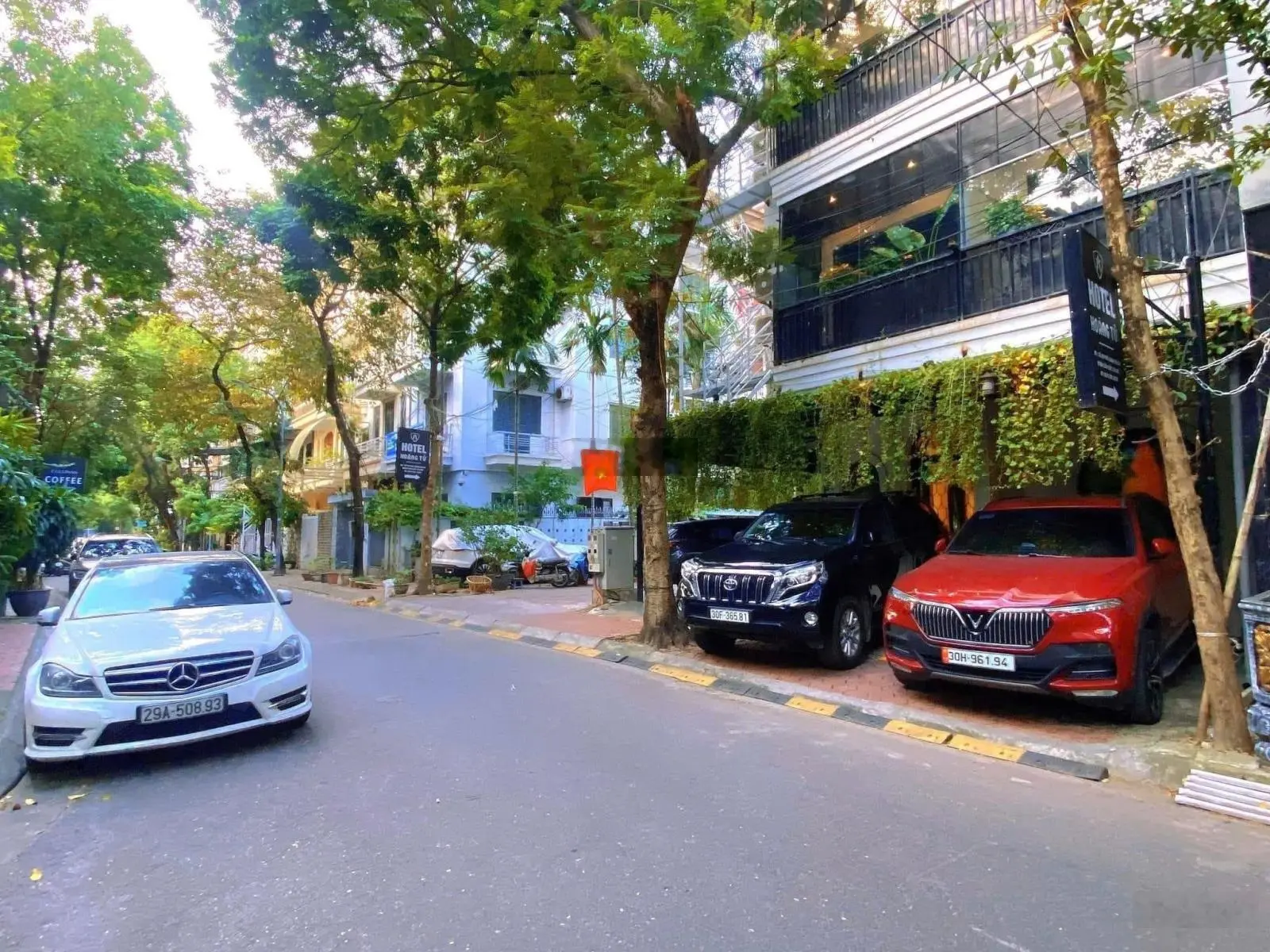 Bán căn mặt phố kinh doanh 101 Xuân Quỳnh, Cầu Giấy - Phân lô vip- Vị trí đắc địa