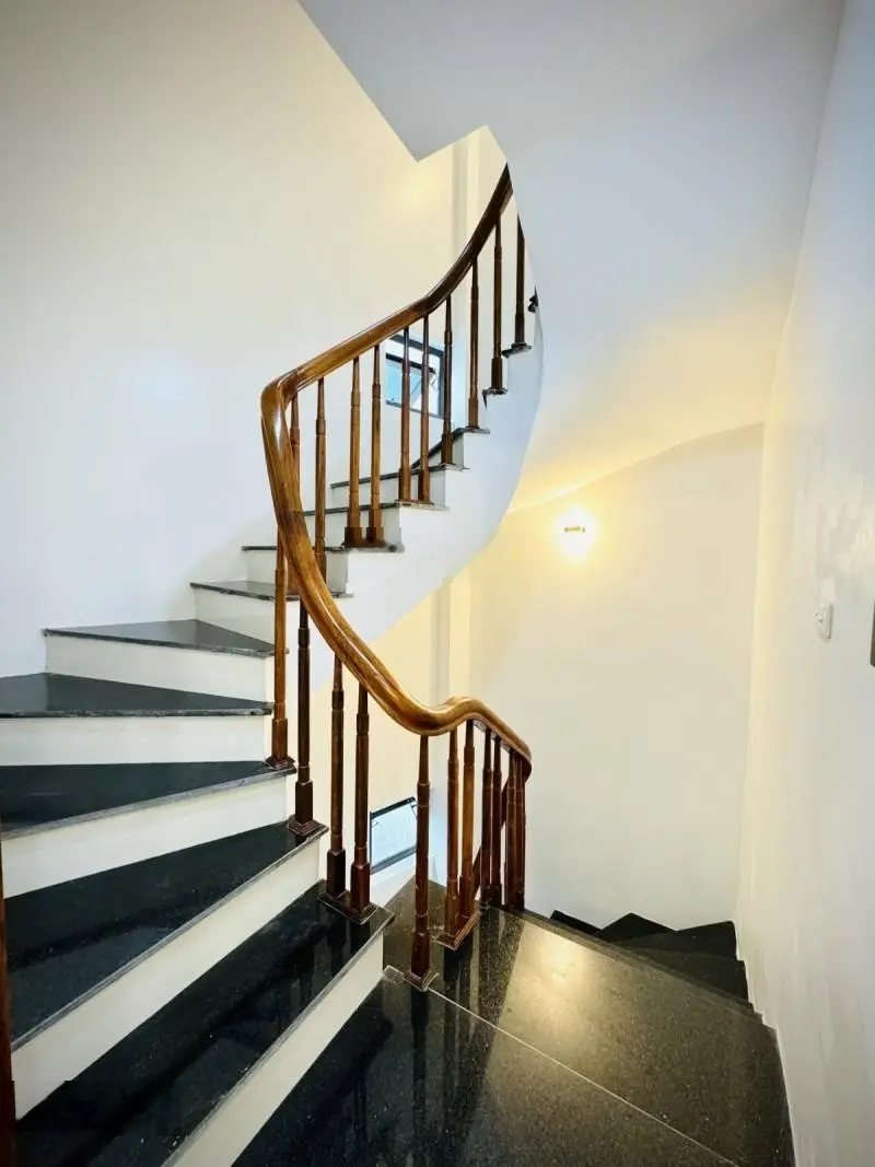 Bán nhà TRƯƠNG ĐỊNH,1 Nhà ra phố ô tô tải tránh ,Lô Góc ,Sh quay đầu,full nội thất xịn - 7 TỶ
