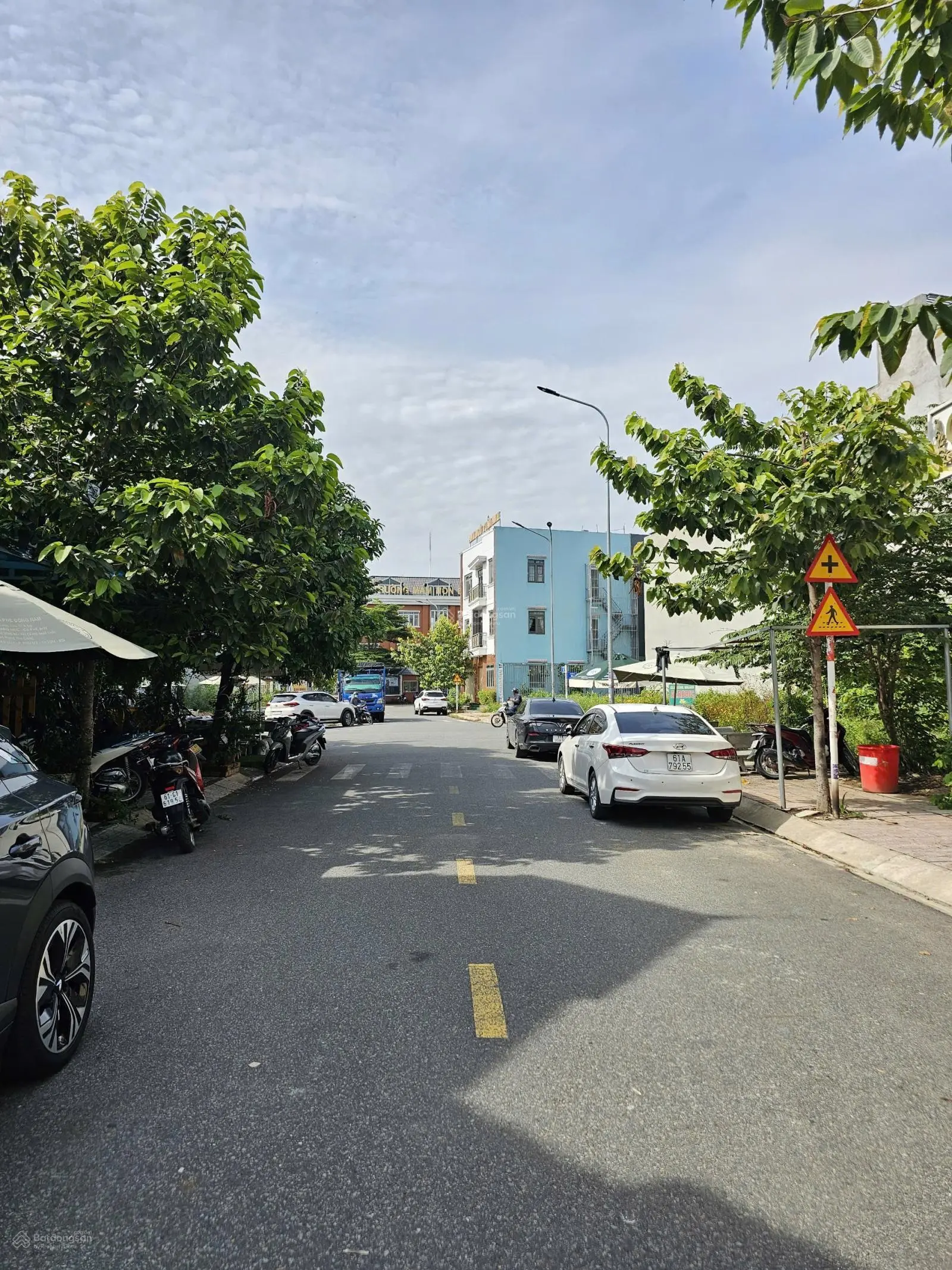 2 tỷ 8 Bán nhà 1 trệt 1 lầu KDC rẻ nhất gần chợ Phú Phong 200m, P.Bình Chuẩn, TP.Thuận An