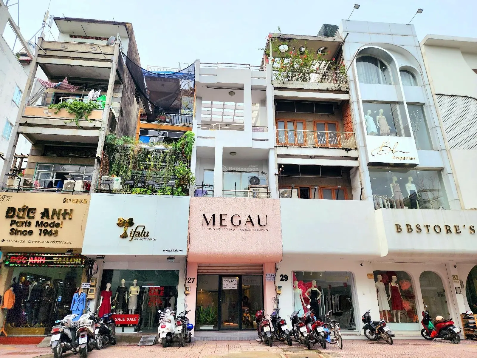 Nhà 2 Tầng 4,25x24m (104m2). Mặt Tiền kinh doanh Lê Văn Sỹ, PN. Giá bán 28,9 tỷ