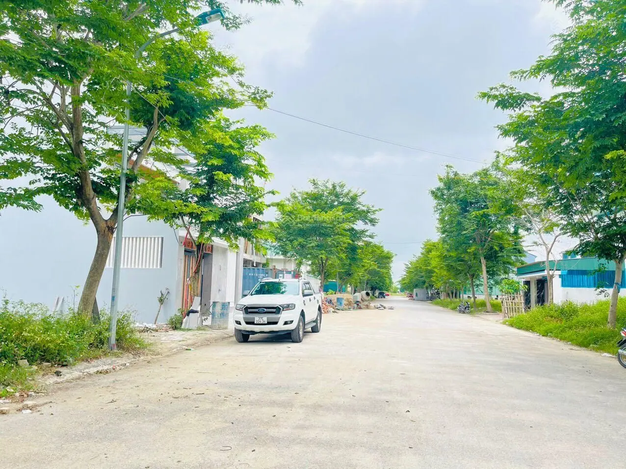 BÁN GẤP LÔ ĐẤT ĐẸP ĐƯỜNG 17M GẦN BẾN XE BẮC VINH