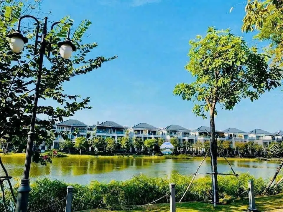 Nhà phố liền kế lakeview city 5x20m, 12.8 tỷ, view công viên