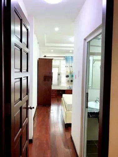 Bán Nhà HXH Đường Nguyễn Cửu Vân 103M2, 3 Tầng, Phường 17, Chỉ 13 Tỷ