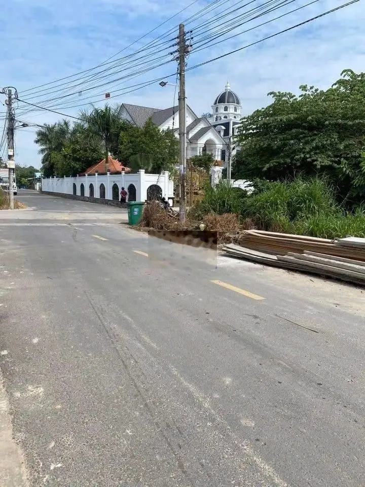 ĐẦU TƯ GIÁ NGỘP lô góc Phú Chánh, Tân Uyên. Giá hạt dẻ 900 triệu/196m2
