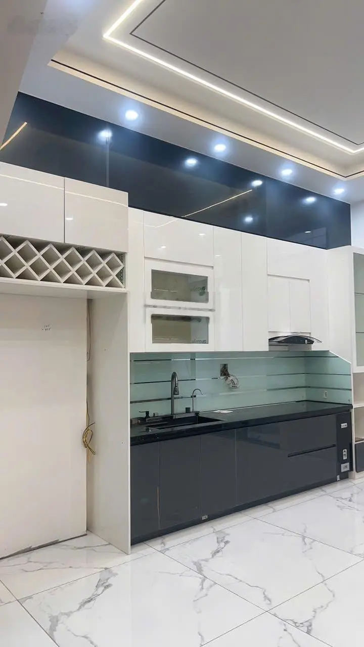 Chính chủ bán nhà xây mới 4 tầng mặt đường Phủ Thượng Đoạn, Đông Hải 1, Hải An, Hải Phòng