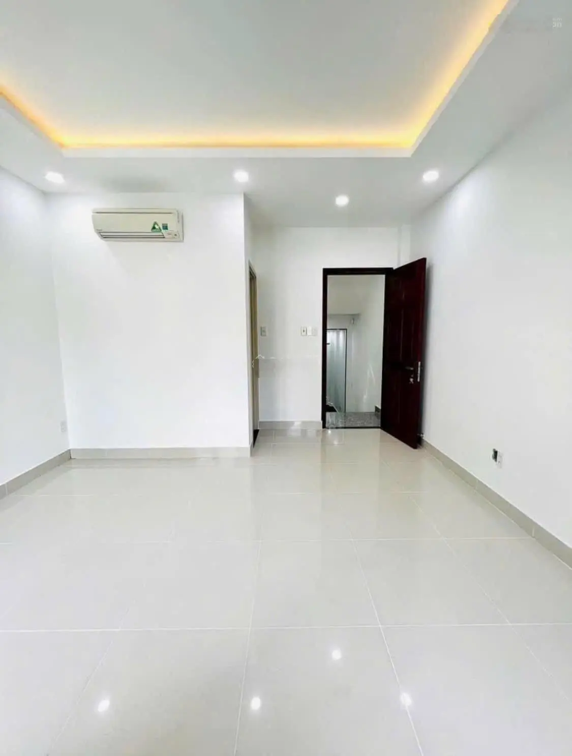 Rao bán căn nhà Hồ Thành Biên P4 Quận 8 Giá 1tỷ680 30m2. sổ hồng riêng, nhà mới