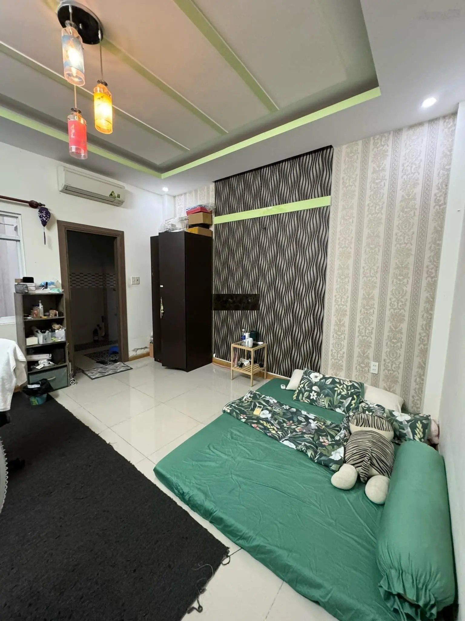 Phan Huy Ích - Tân Bình - ôtô đậu cửa vào nhà - nhà đẹp 4 tầng - sổ vuông - 8,2 tỷ