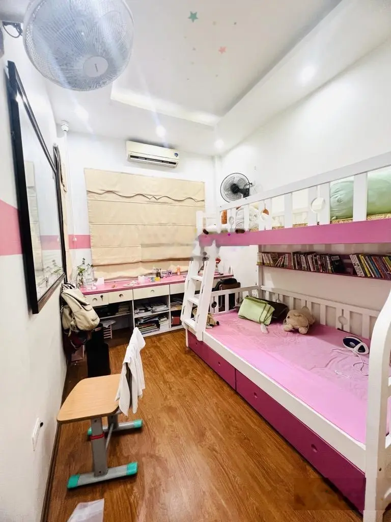 Bán nhà phố Thái Hà, gần ô tô, ngõ thông 4 tầng- 45m2- mặt tiền 5.5m- 8 tỷ 600