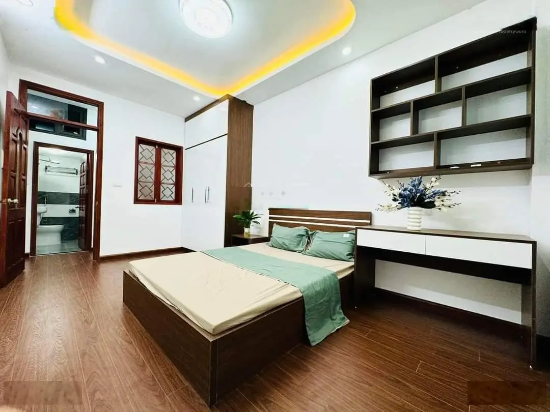 Bán Nhà 5 tầng phố Khương Trung, Thanh xuân, ngõ nông hơn 4 tỷ